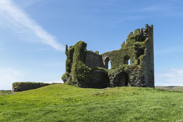 Ballycarbery Castle