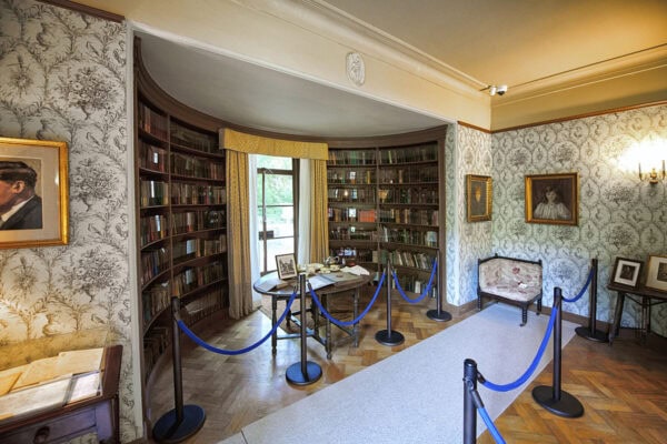 Bryce House