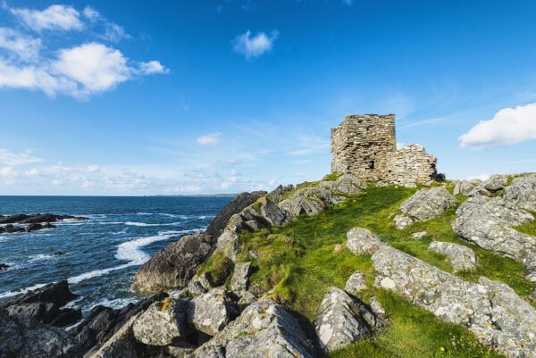 Carrickabraghy Castle