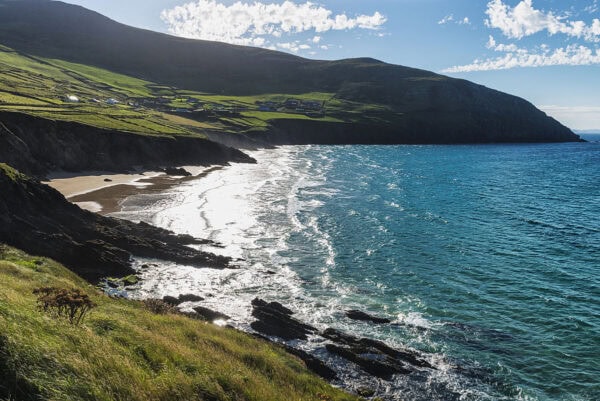 Coumeenoole Bay