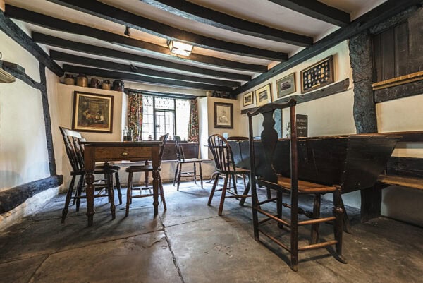 The Fleece Inn Pub